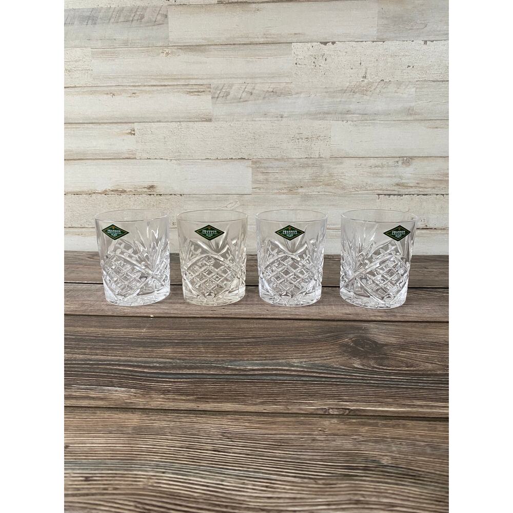 JEFFREY BANKS Shannon Crystal Set of 4 Glasses 8 ounces L100581